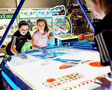 Teen birthday parties at GR8 Entertainment